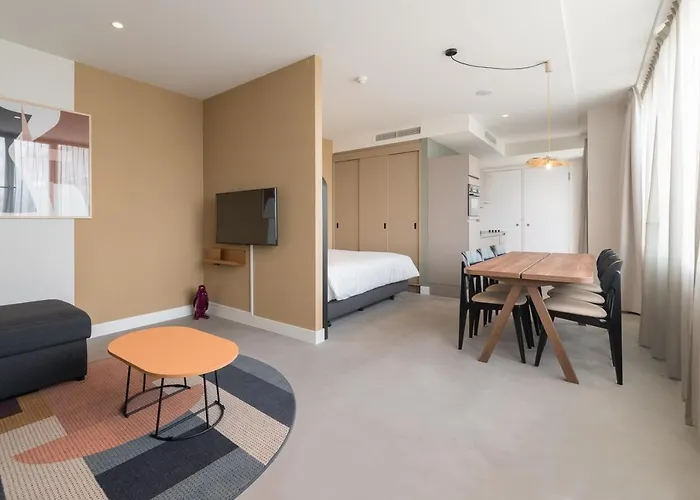 Cityden Bolo District 4*